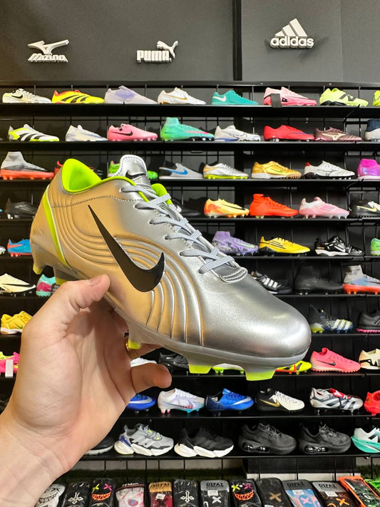 NIKE VAPOR R9 FG + BRINDES (PRONTA ENTREGA)