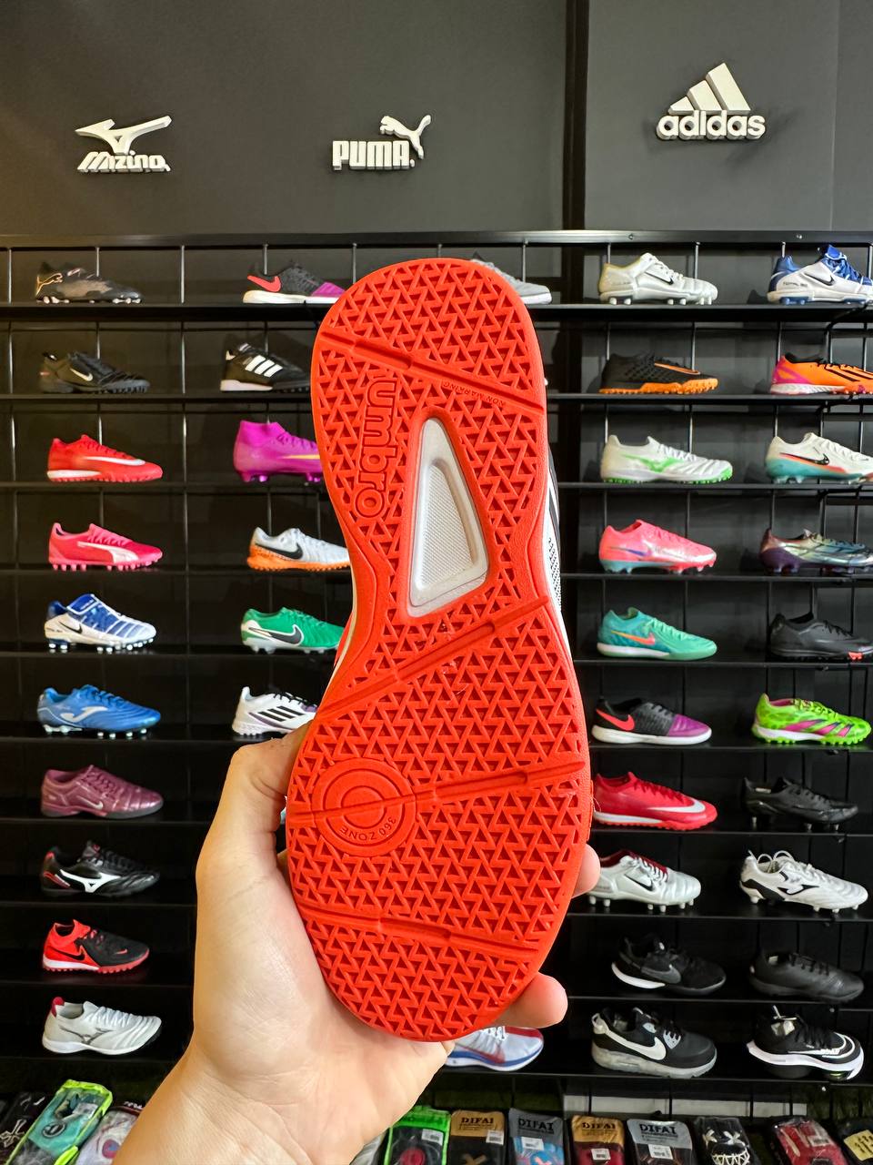 UMBRO PRO 5 BUMP CLUB (PRONTA ENTREGA)