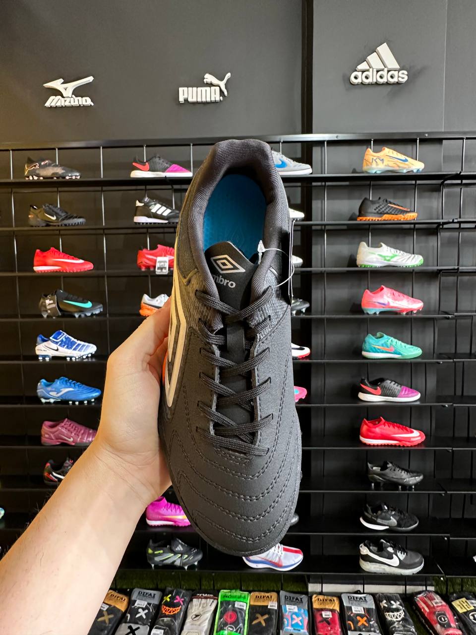 UMBRO ADAMANT MASTER CLASS PRONTA ENTREGA