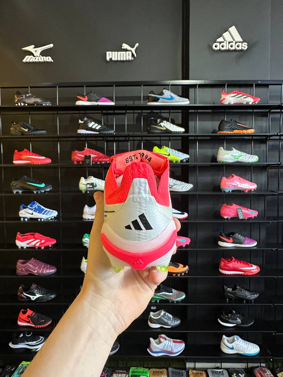 ADIDAS PREDATOR 2026 FG + BRINDES (PRONTA ENTREGA)