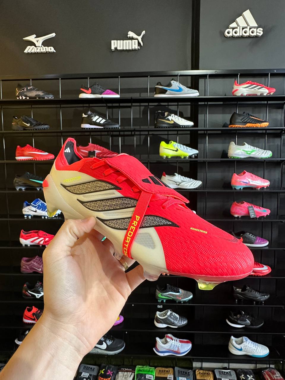 ADIDAS PREDATOR 2026 FG + BRINDES (PRONTA ENTREGA)