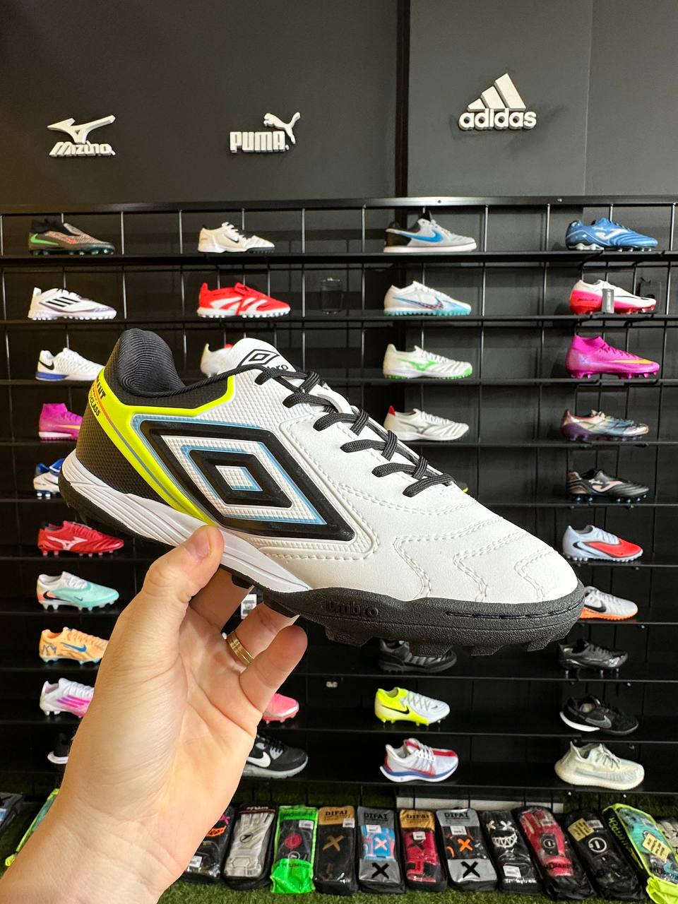 UMBRO ADAMANT MASTER CLASS PRONTA ENTREGA