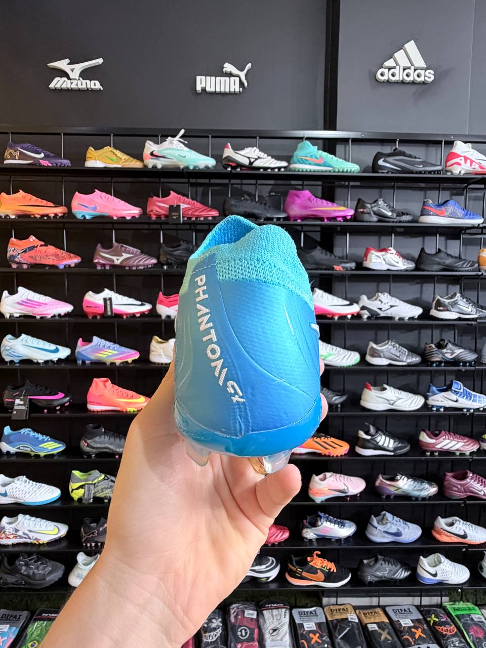 NIKE PHANTOM LUNA FG + BRINDE (PRONTA ENTREGA)