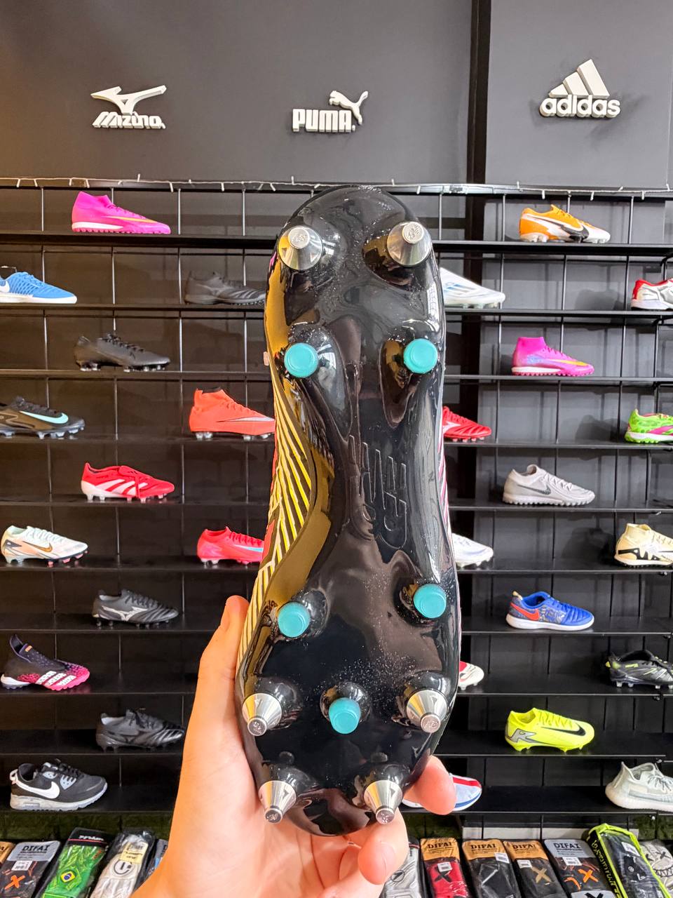 NEW BALANCE TEKELA PROFISSIONAL SG + BRINDE (PRONTA ENTREGA)