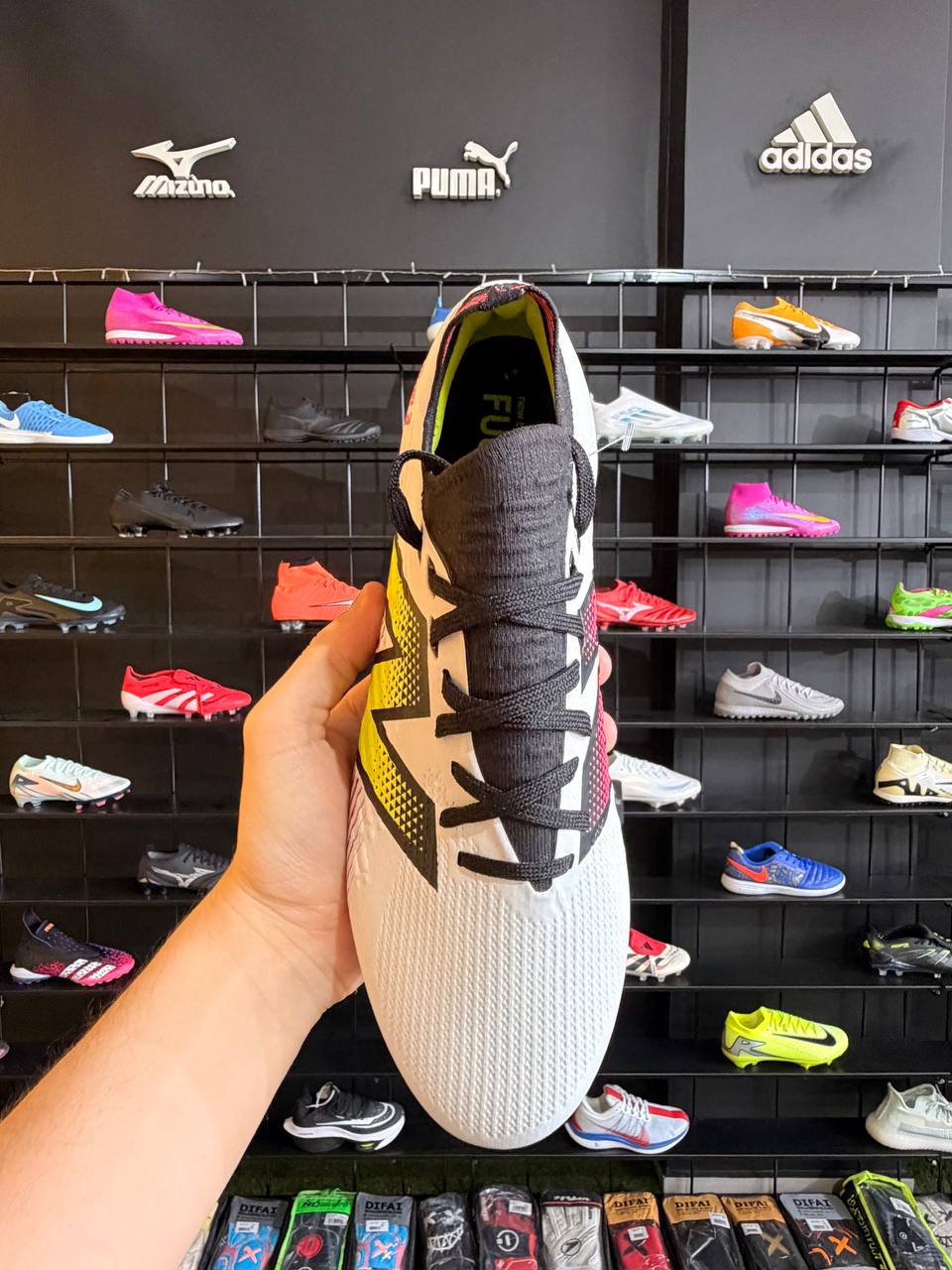 NEW BALANCE TEKELA PROFISSIONAL SG + BRINDE (PRONTA ENTREGA)