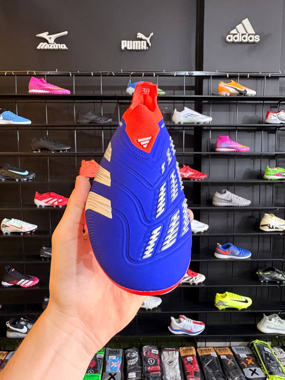 ADIDAS PREDATOR FG PROFISSIONAL + BRINDE (PRONTA ENTREGA)