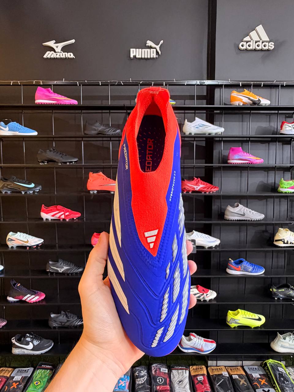 ADIDAS PREDATOR FG PROFISSIONAL + BRINDE (PRONTA ENTREGA)