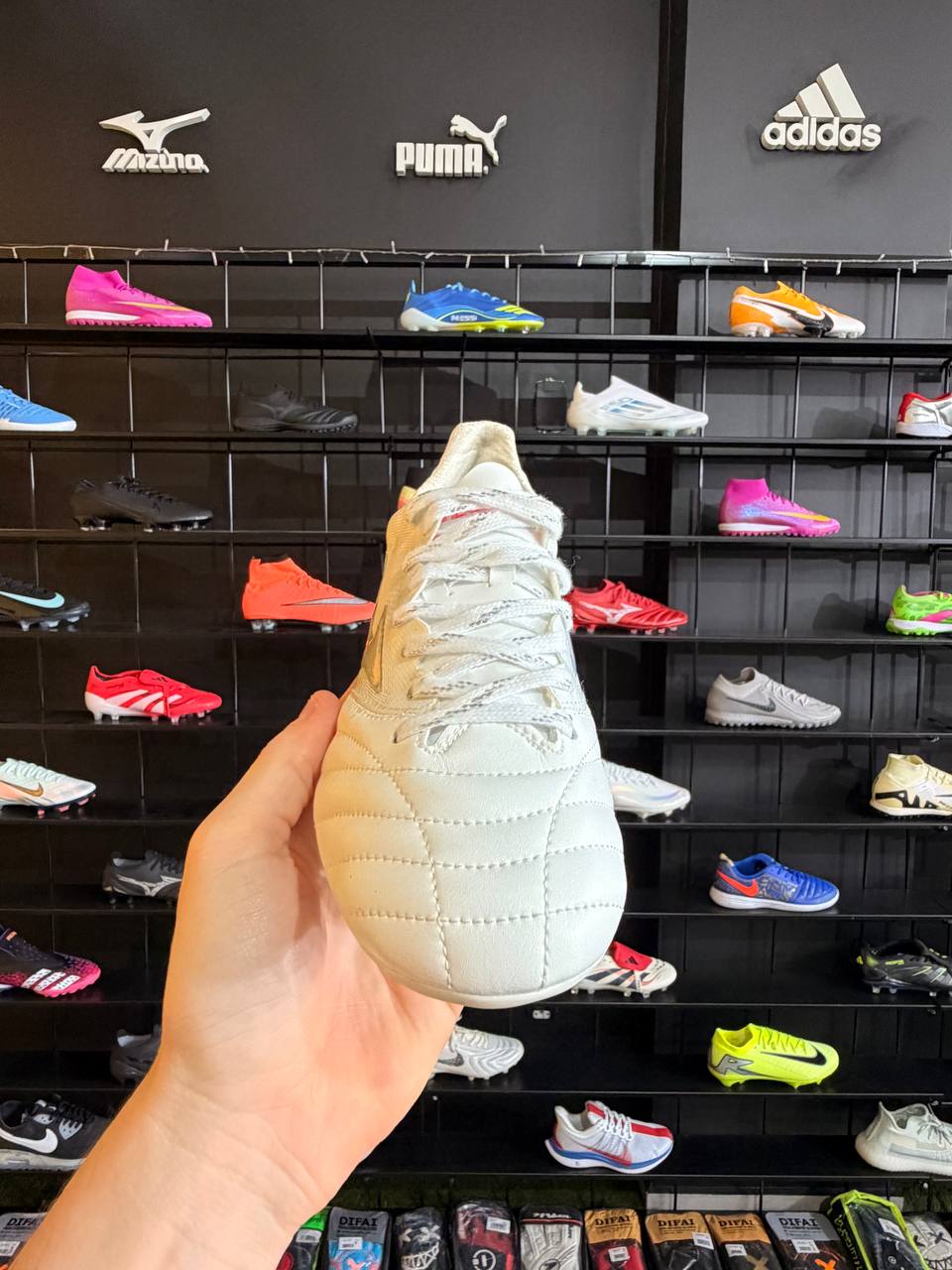 MIZUNO MORELIA FG + BRINDE (PRONTA ENTREGA)