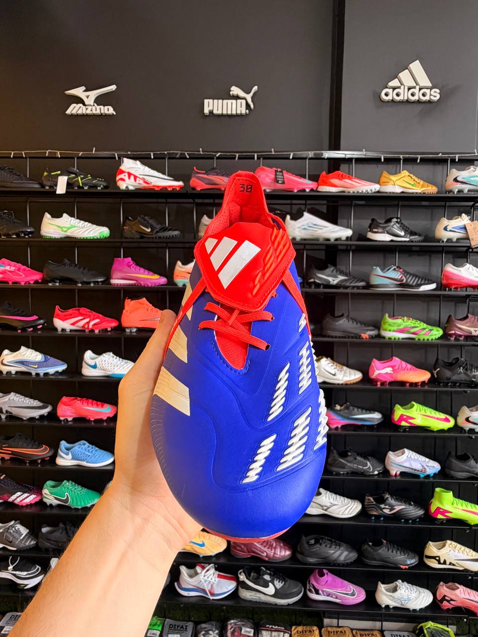 ADIDAS PREDATOR SG + BRINDES (PRONTA ENTREGA)