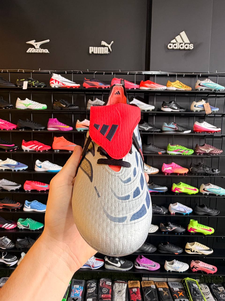 ADIDAS PREDATOR 2026 FG + BRINDES (PRONTA ENTREGA)