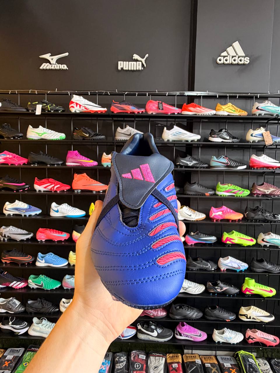 ADIDAS PREDATOR FG + BRINDES (PRONTA ENTREGA)