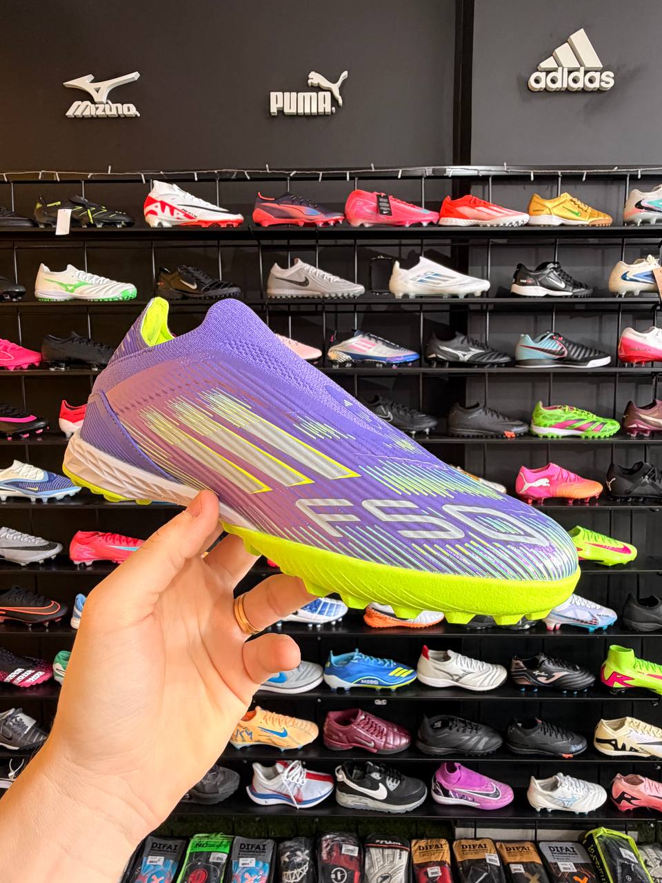 ADIDAS F50 TF + BRINDES (PRONTA ENTREGA)