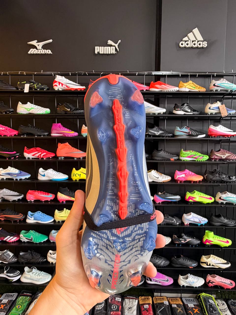 ADIDAS PREDATOR 2026 FG + BRINDES (PRONTA ENTREGA)