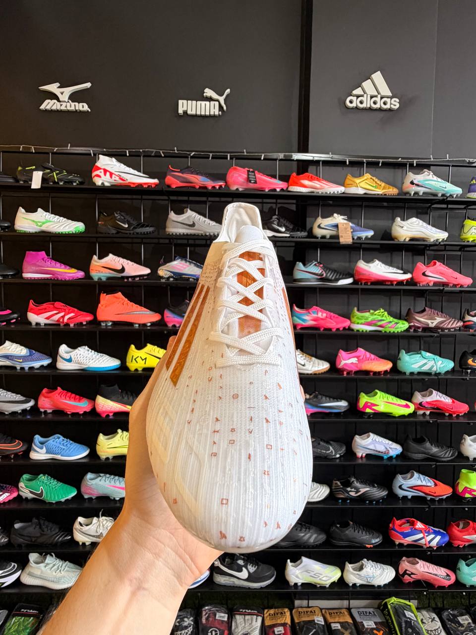 ADIDAS F50 FG + BRINDES (PRONTA ENTREGA)