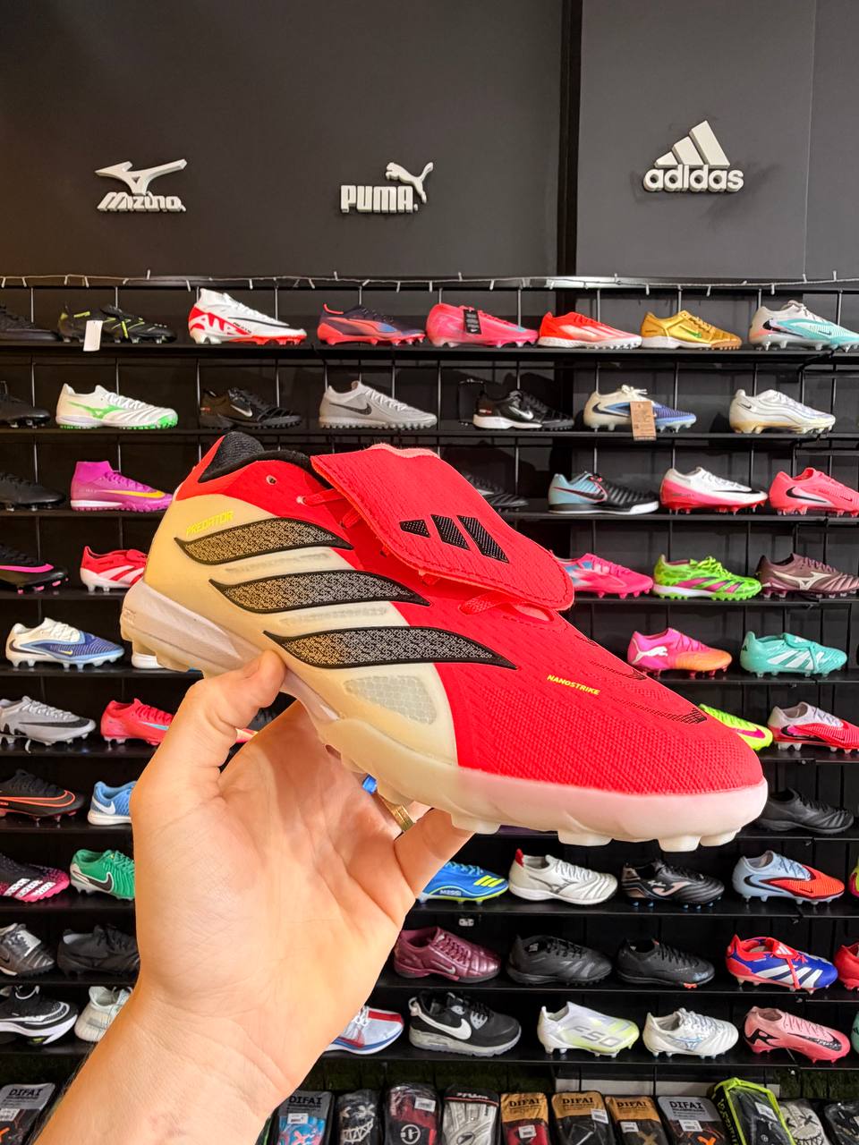 ADIDAS PREDATOR TF + BRINDES (PRONTA ENTREGA)