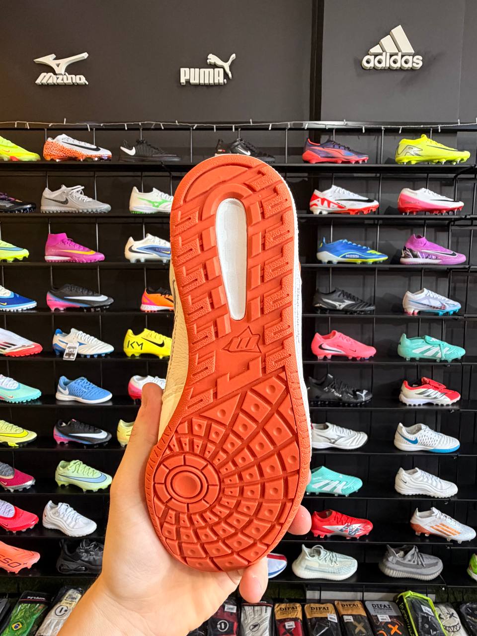 MUNDO INFINITY FUTSAL + BRINDE (PRONTA ENTREGA)