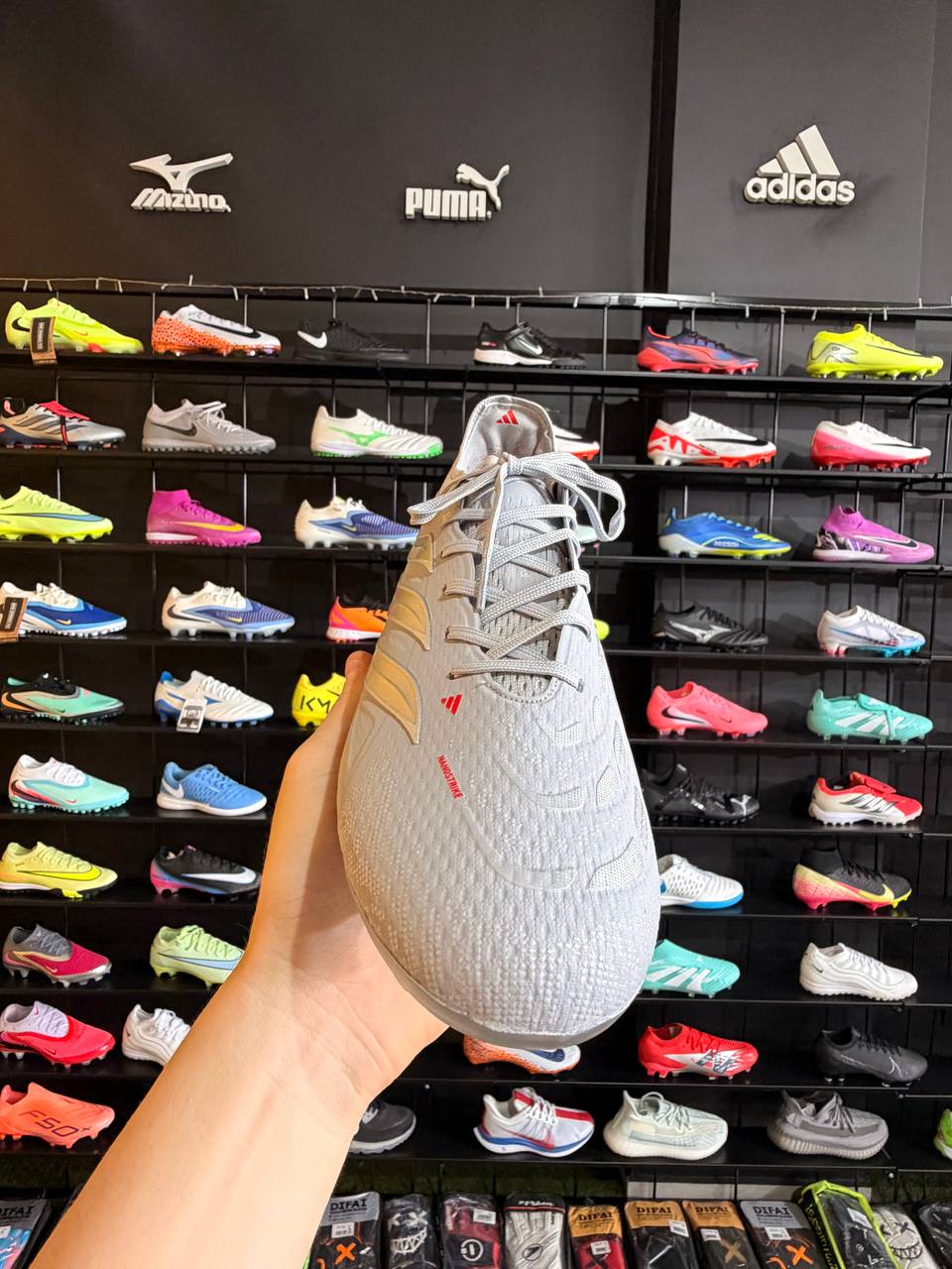 ADIDAS PREDATOR 2026 FG + BRINDES (PRONTA ENTREGA)