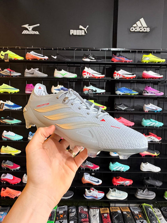 ADIDAS PREDATOR 2026 FG + BRINDES (PRONTA ENTREGA)