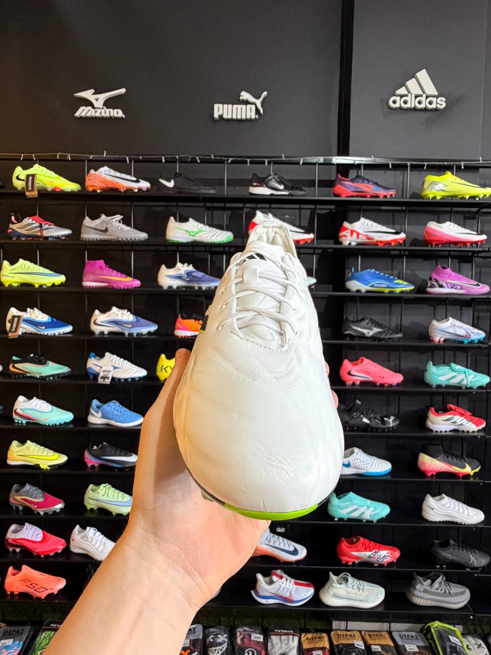 ADIDAS COPA PROFISSIONAL + BRINDE (PRONTA ENTREGA)