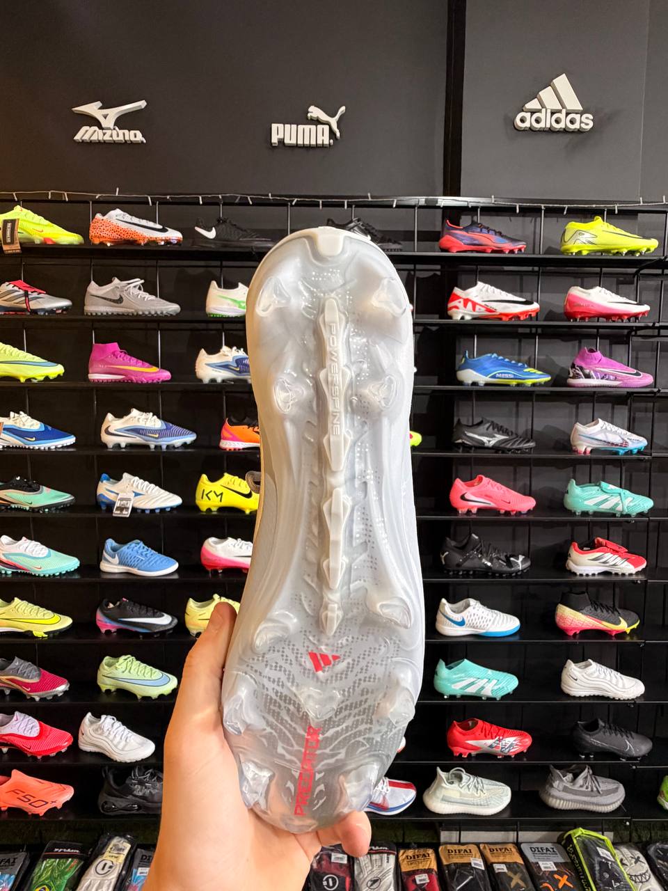 ADIDAS PREDATOR 2026 FG + BRINDES (PRONTA ENTREGA)