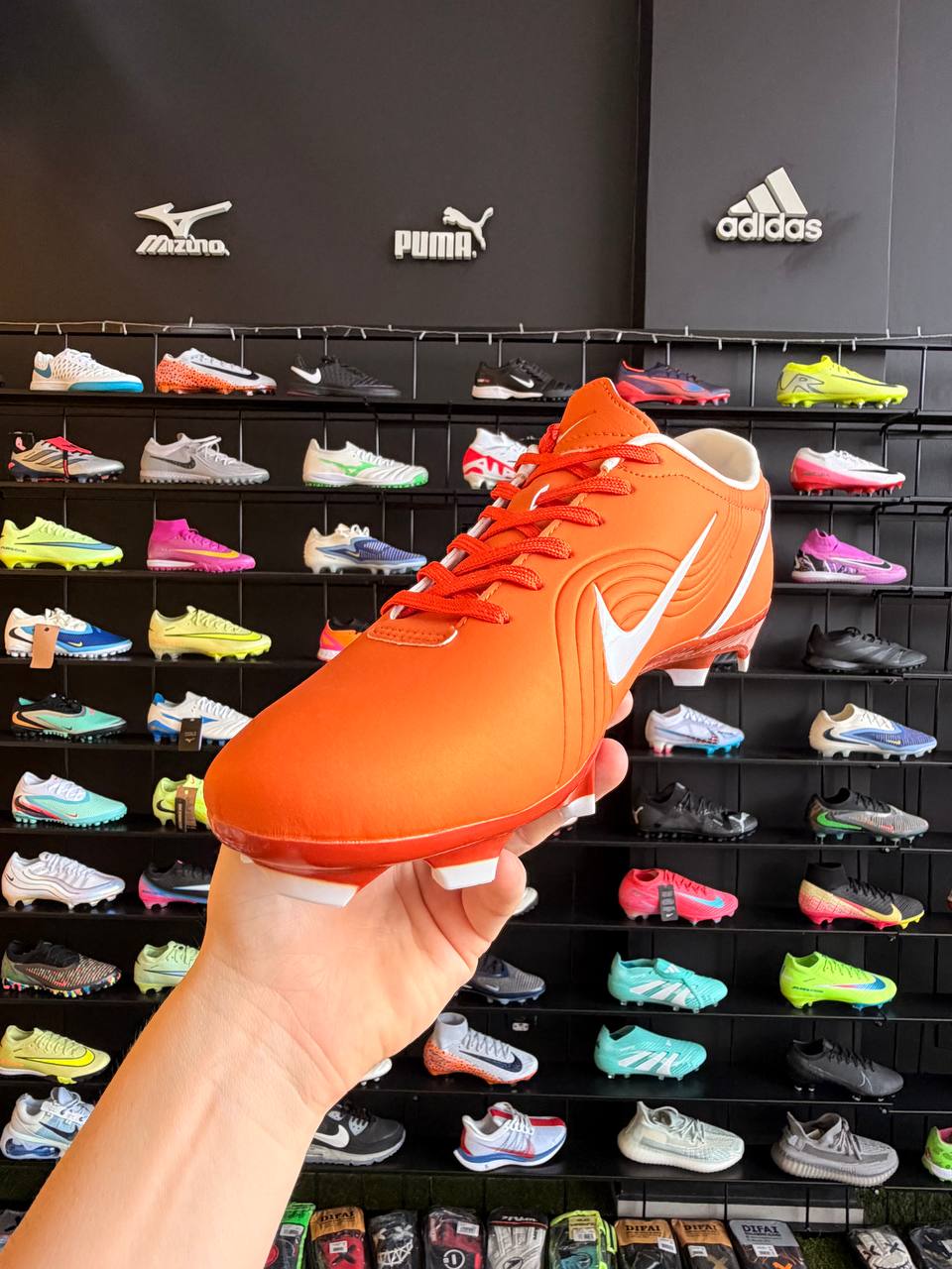 NIKE VAPOR CR7 FG + BRINDE (PRONTA ENTREGA)