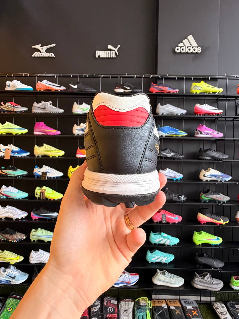 MIZUNO MORELIA TF + BRINDE (PRONTA ENTREGA)