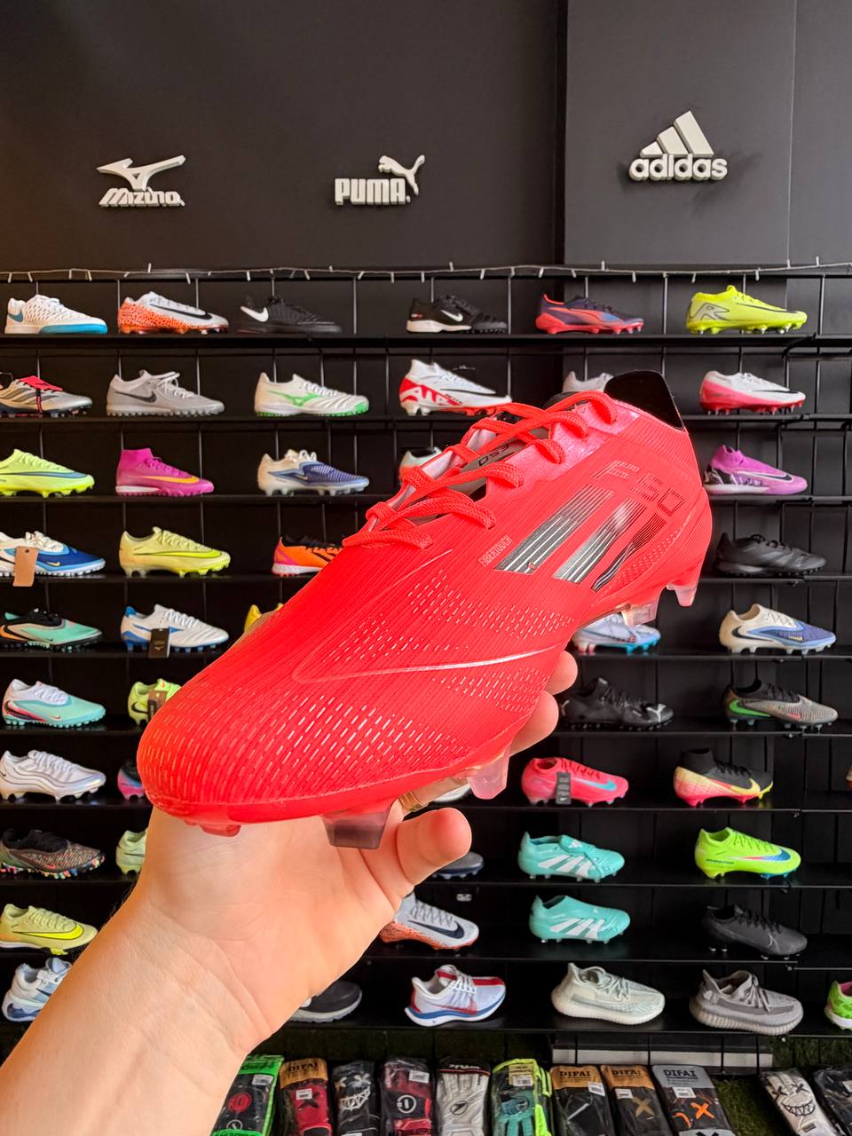 ADIDAS F50 FG + BRINDES (PRONTA ENTREGA)