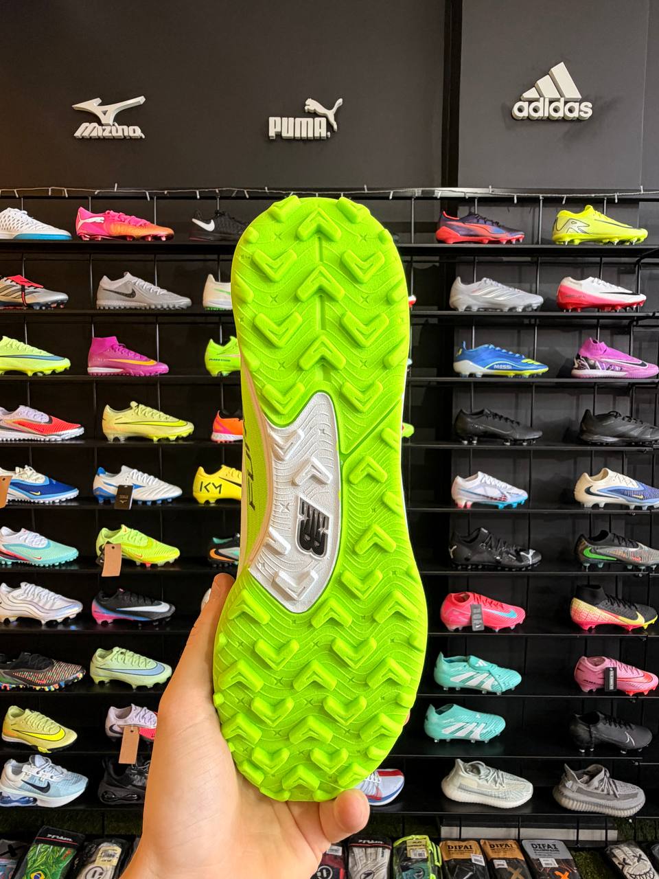 NEW BALANCE FURON (TF) PRONTA ENTREGA