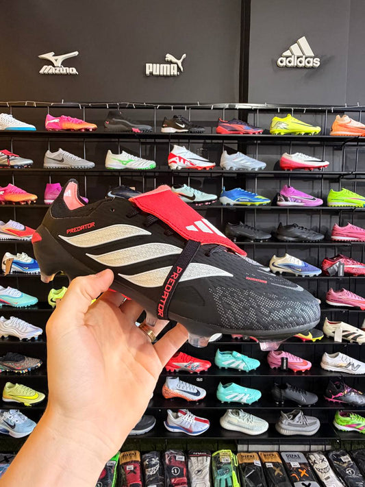ADIDAS PREDATOR 2026 FG + BRINDES (PRONTA ENTREGA)