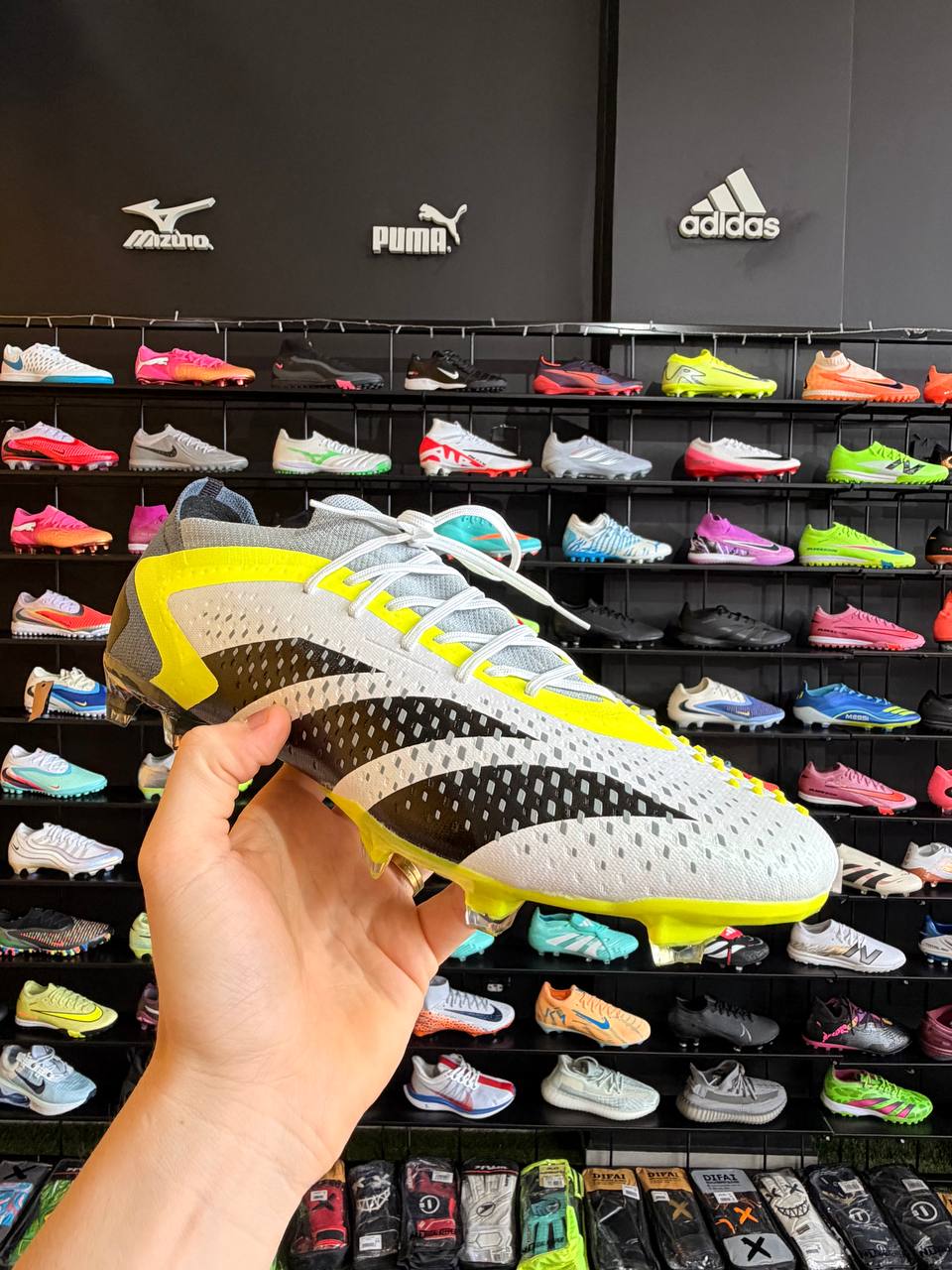 ADIDAS PREDATOR ACCURACY FG + BRINDES (PRONTA ENTREGA)