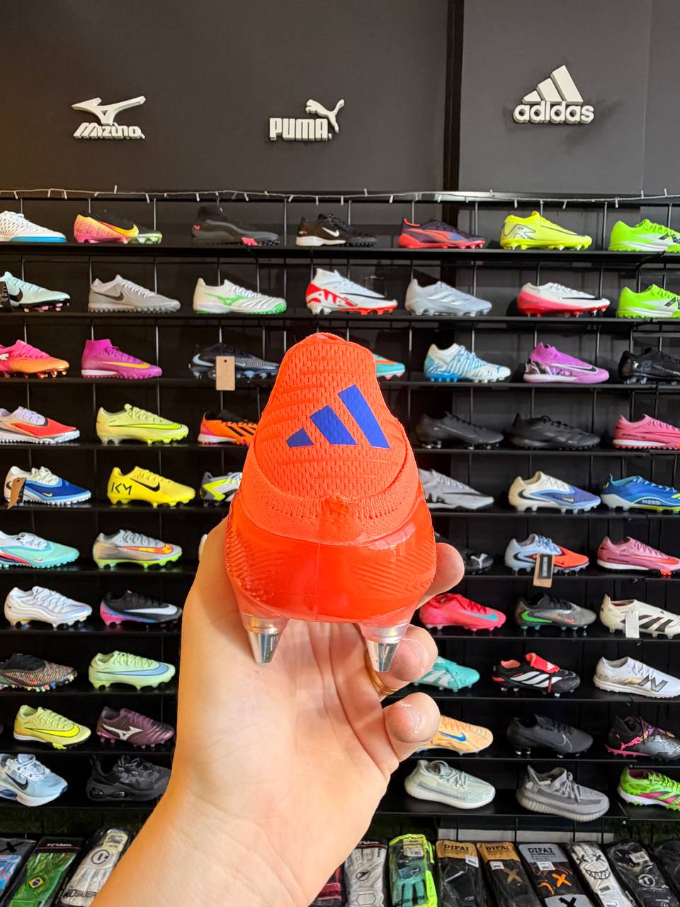 ADIDAS F50 SG + BRINDES (PRONTA ENTREGA)