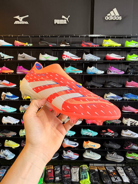 ADIDAS PREDATOR FG + BRINDES (PRONTA ENTREGA)