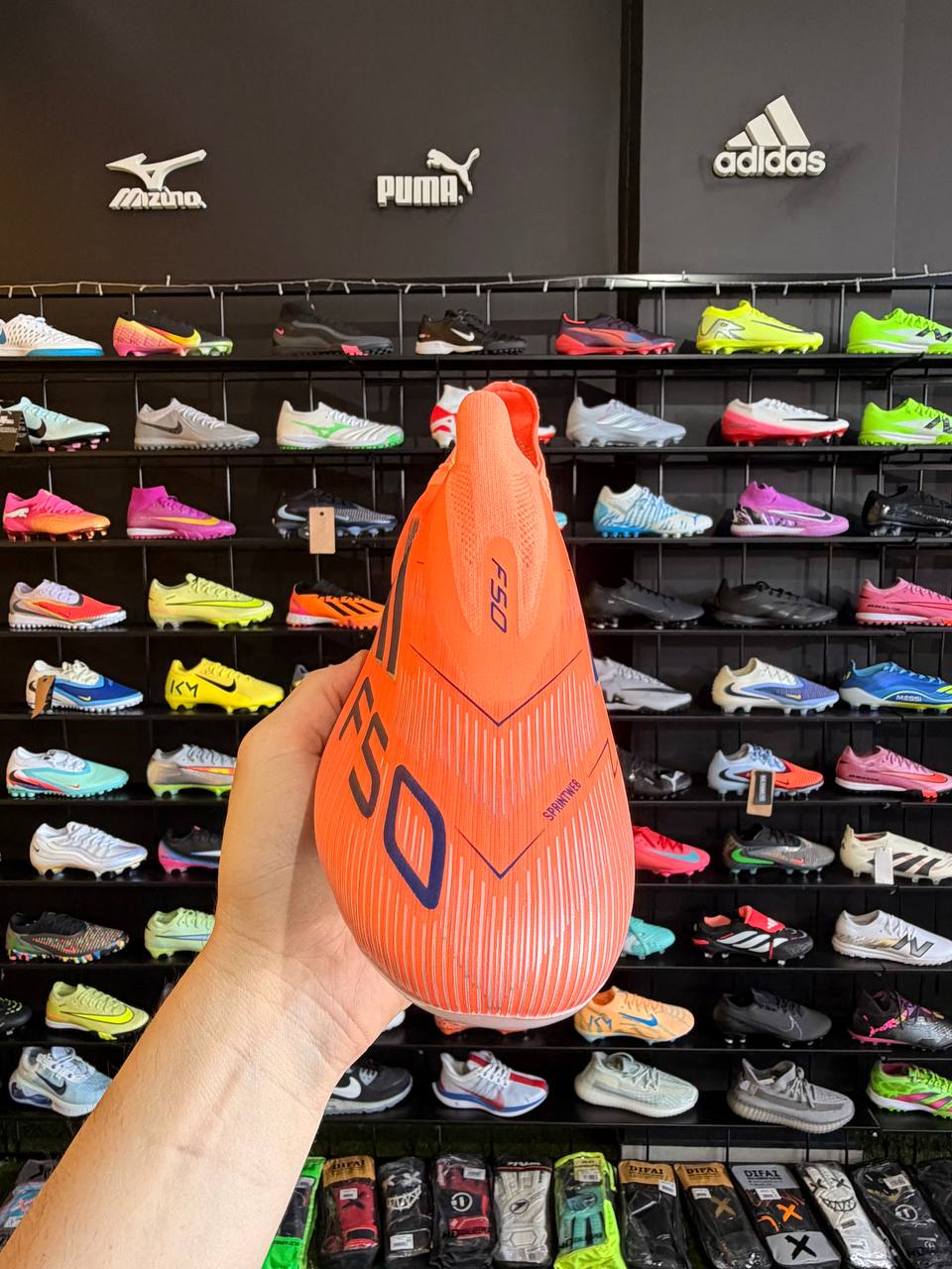 ADIDAS F50 FG + BRINDES (PRONTA ENTREGA)