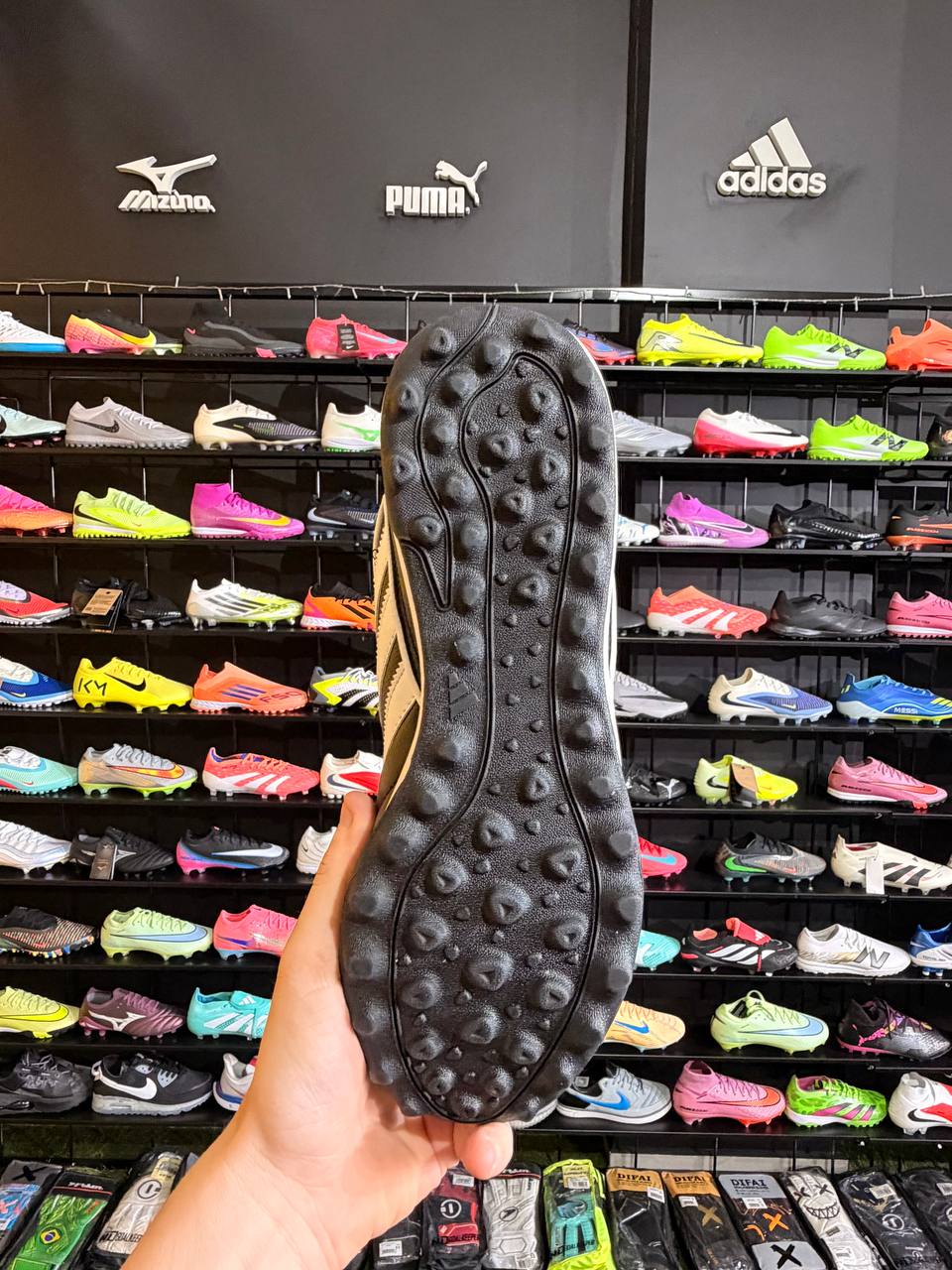ADIDAS GLORO TF + BRINDE (PRONTA ENTREGA)