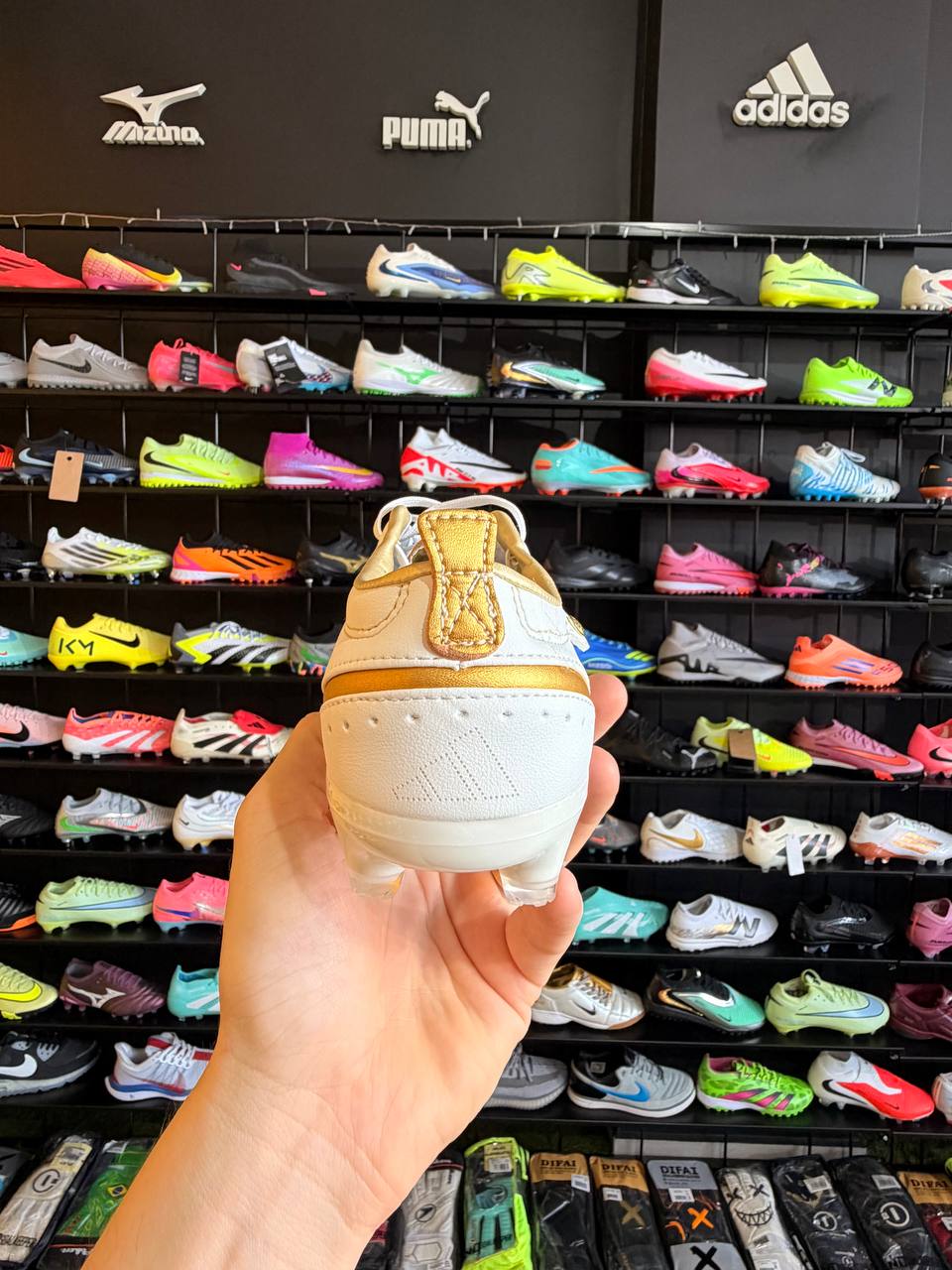 ADIDAS PREDATOR FREAK FG + BRINDE (PRONTA ENTREGA)