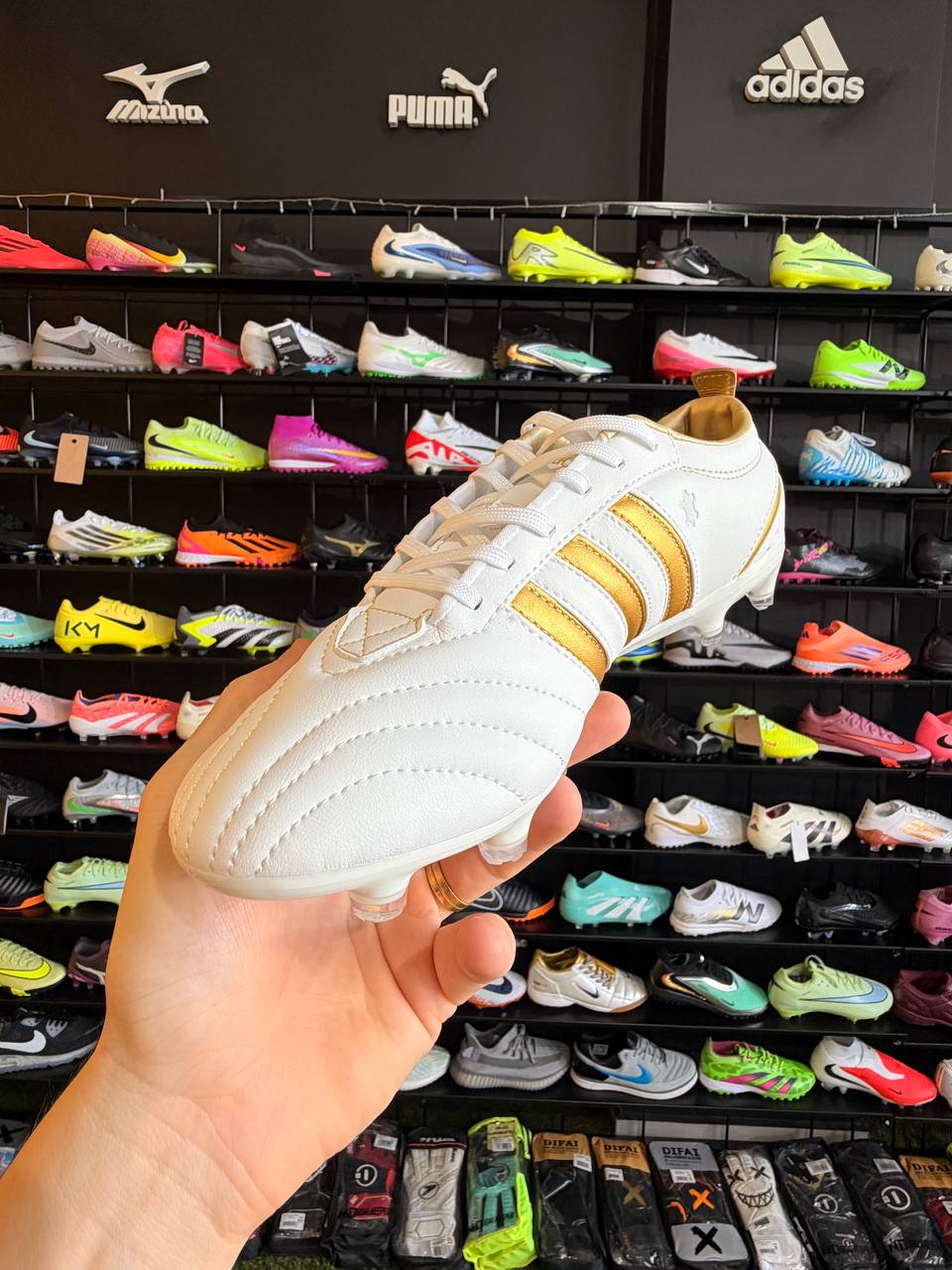 ADIDAS PREDATOR FREAK FG + BRINDE (PRONTA ENTREGA)