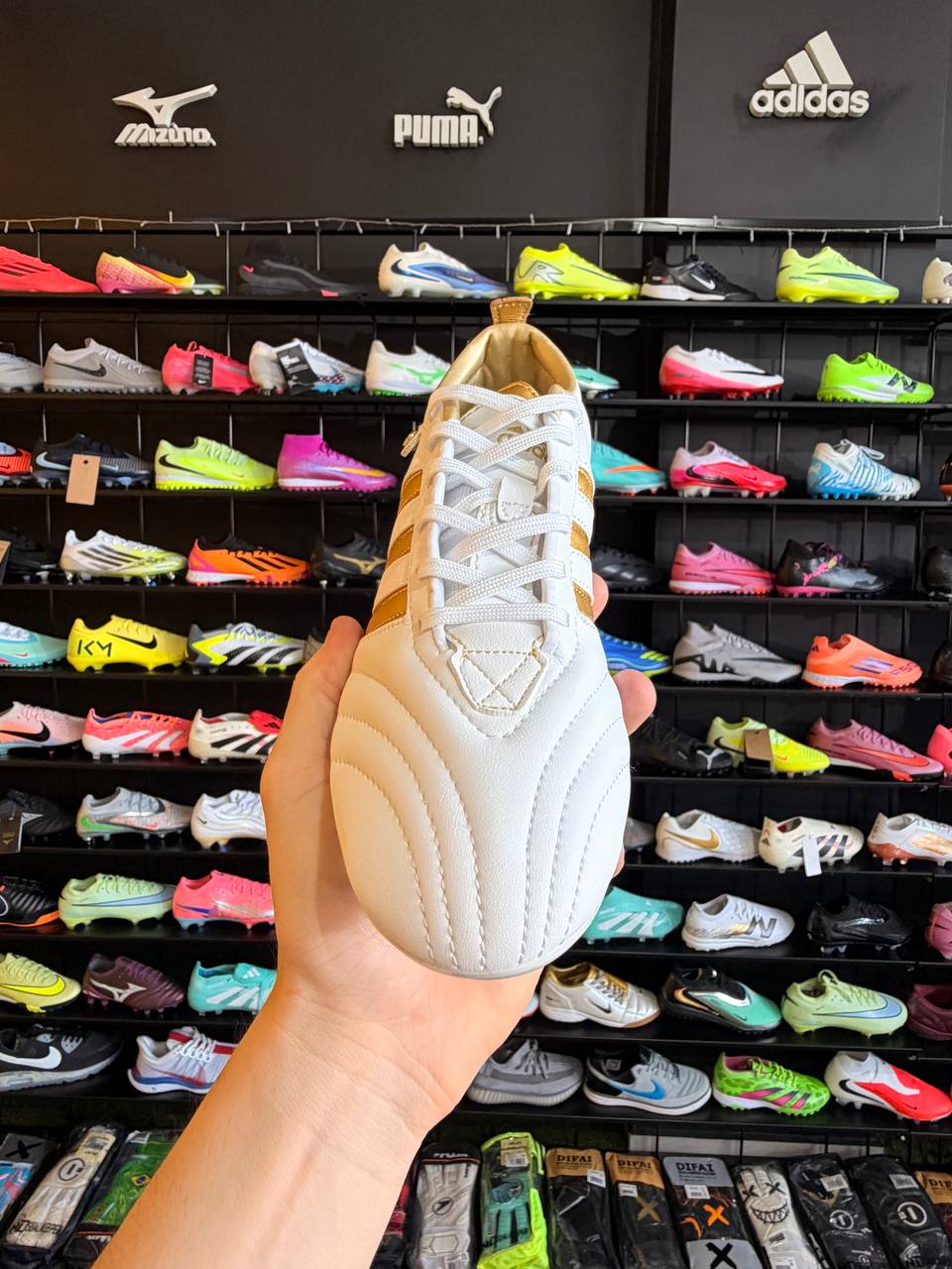 ADIDAS PREDATOR FREAK FG + BRINDE (PRONTA ENTREGA)