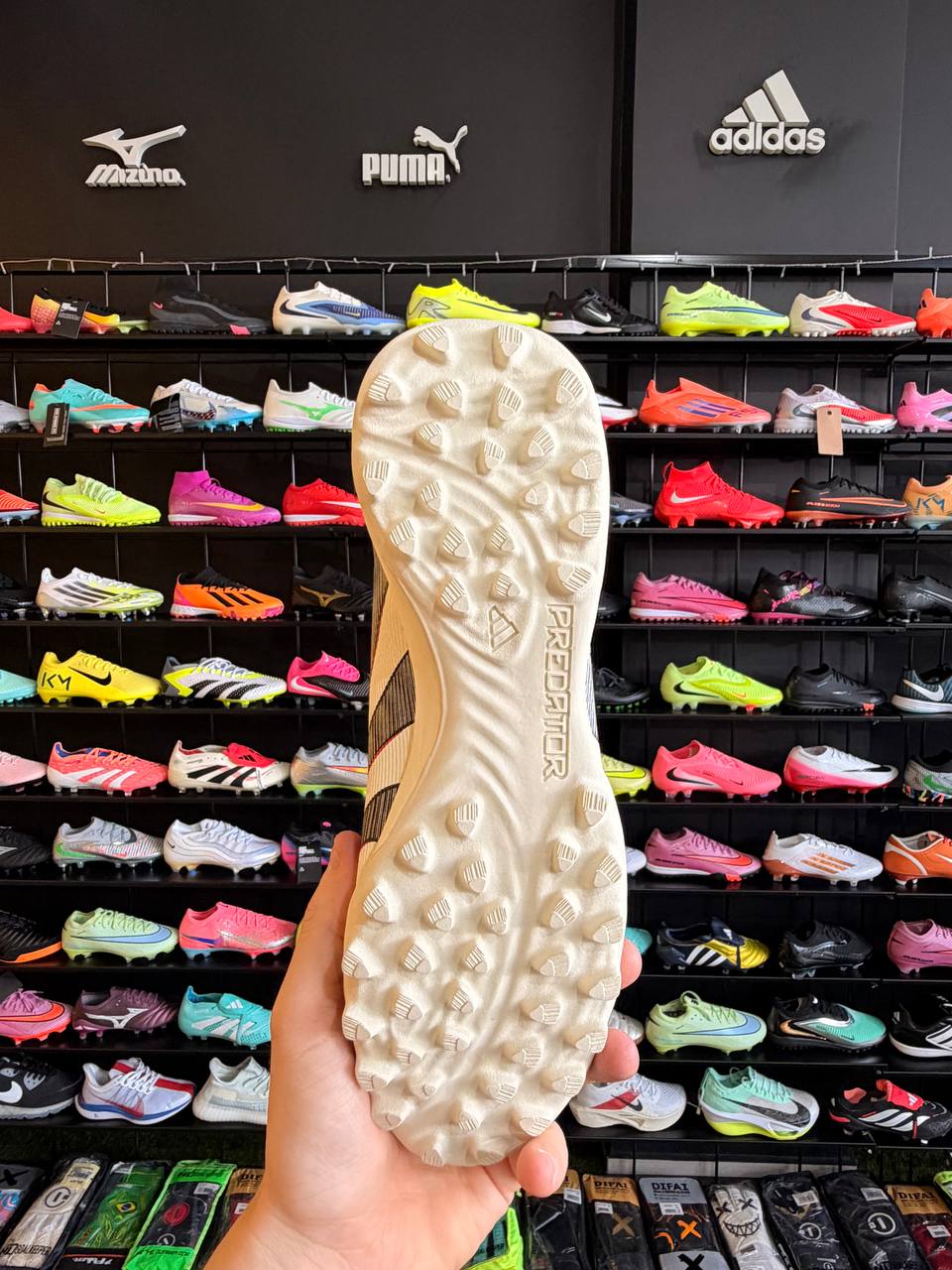 ADIDAS PREDATOR TF + BRINDES (PRONTA ENTREGA)