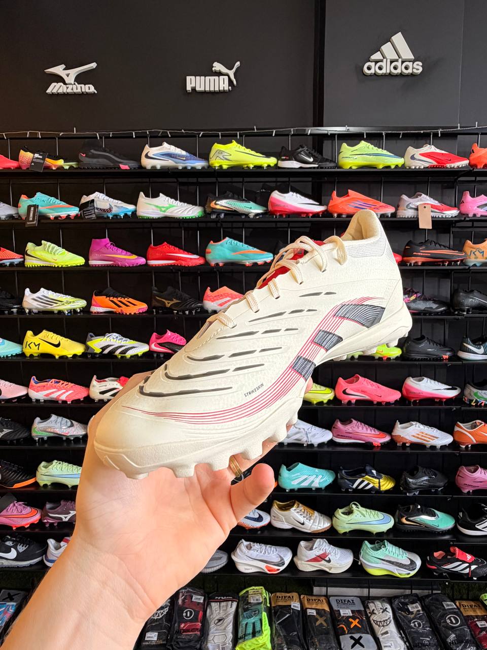 ADIDAS PREDATOR TF + BRINDES (PRONTA ENTREGA)