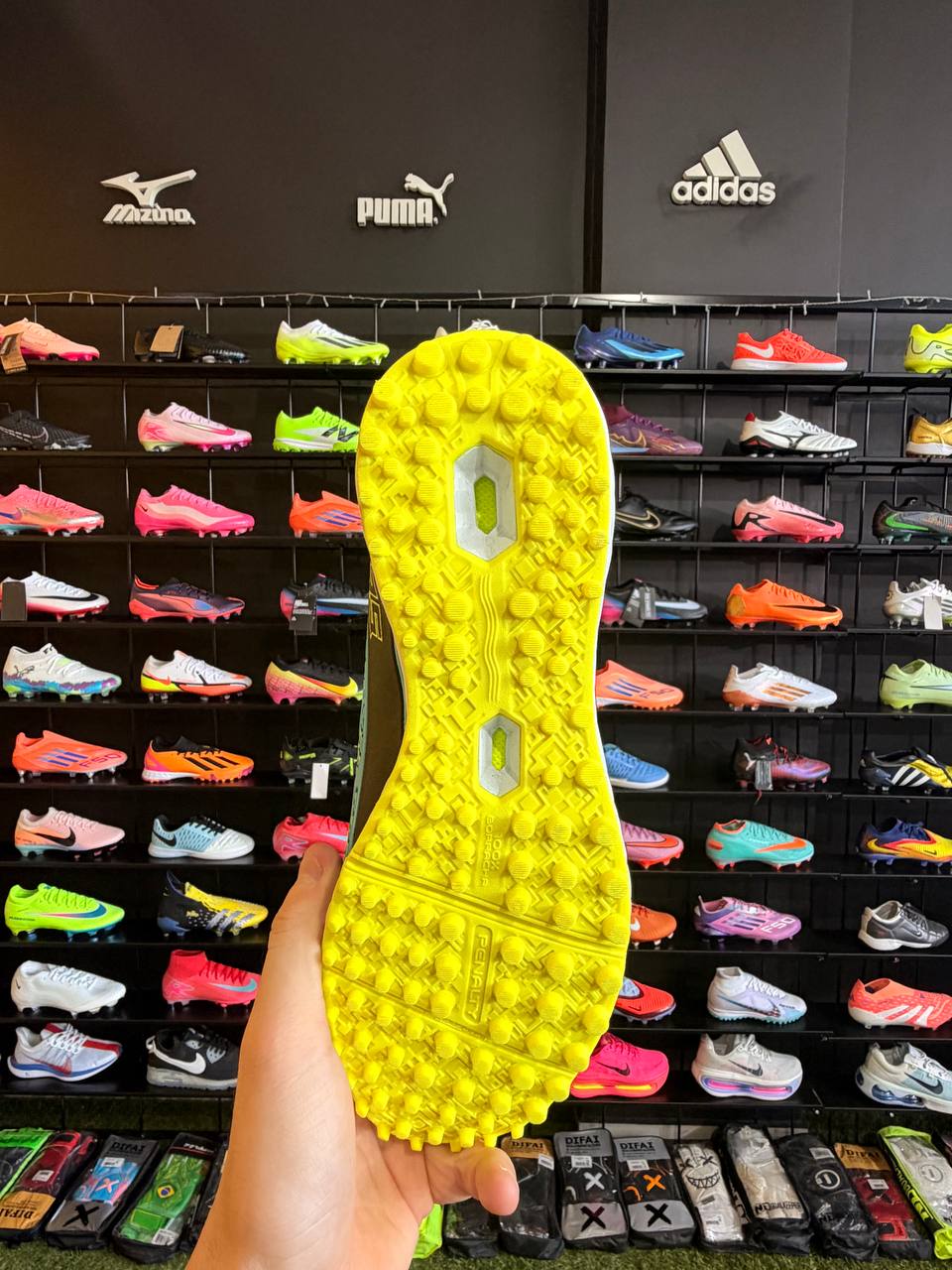 CHUTEIRA SOCIETY PENALTY LOCKER Y-2 (TF) PRONTA ENTREGA