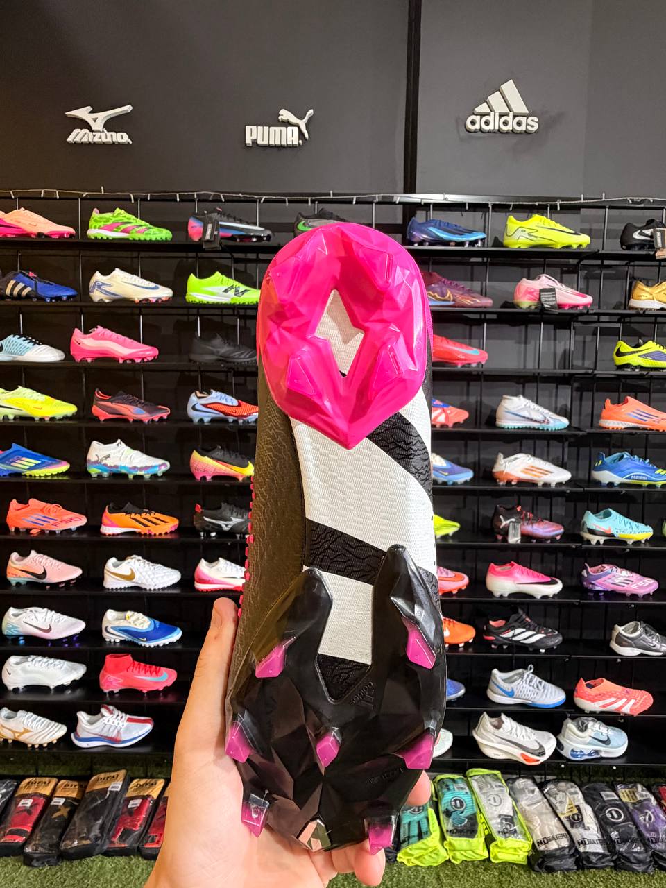 ADIDAS PREDATOR ACCURACY (FG) PRONTA ENTREGA