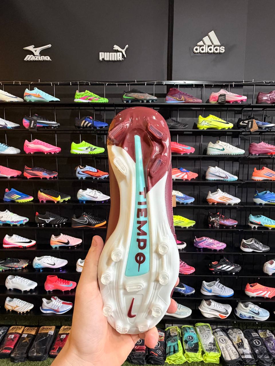 NIKE TIEMPO LEGEND 9 (FG) PRONTA ENTREGA