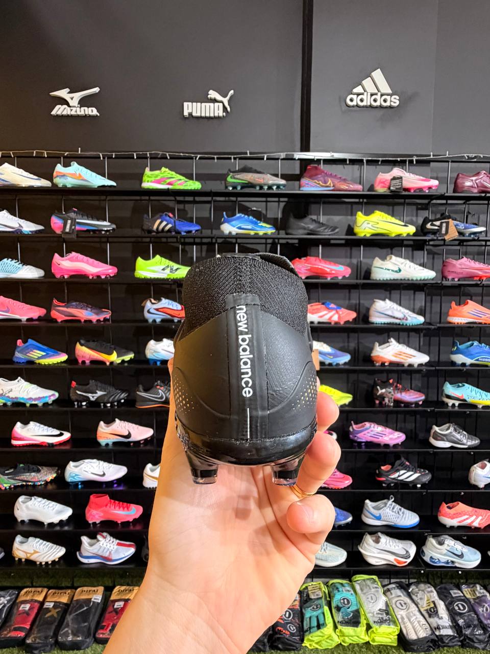 NEW BALANCE TEKELA (FG) PRONTA ENTREGA