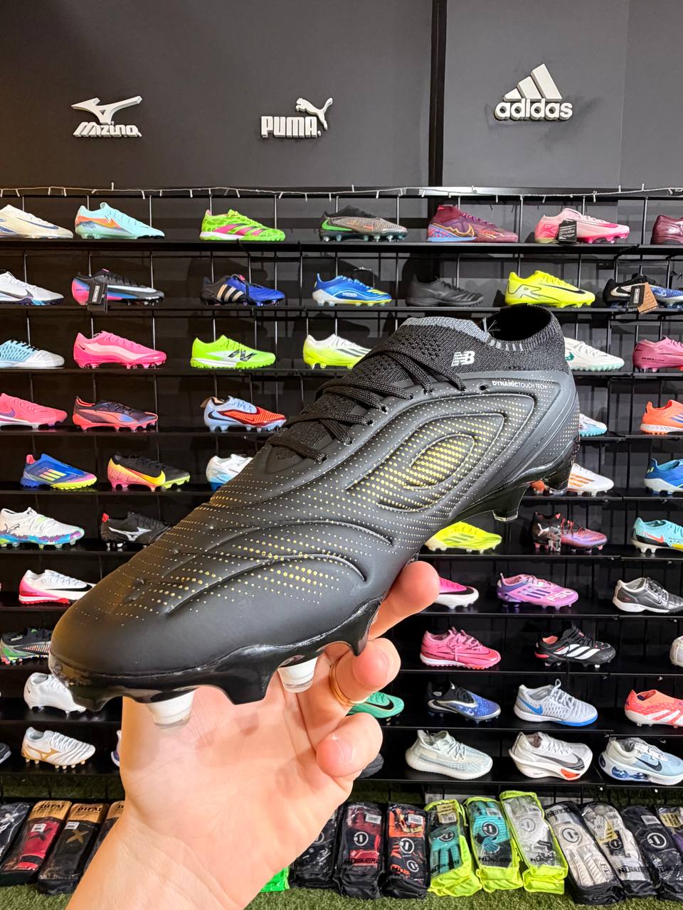 NEW BALANCE TEKELA (FG) PRONTA ENTREGA