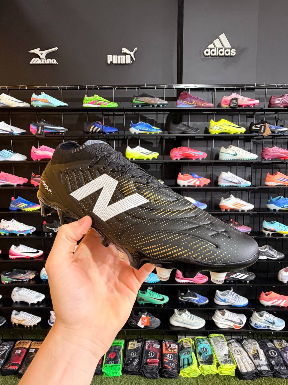 NEW BALANCE TEKELA (FG) PRONTA ENTREGA