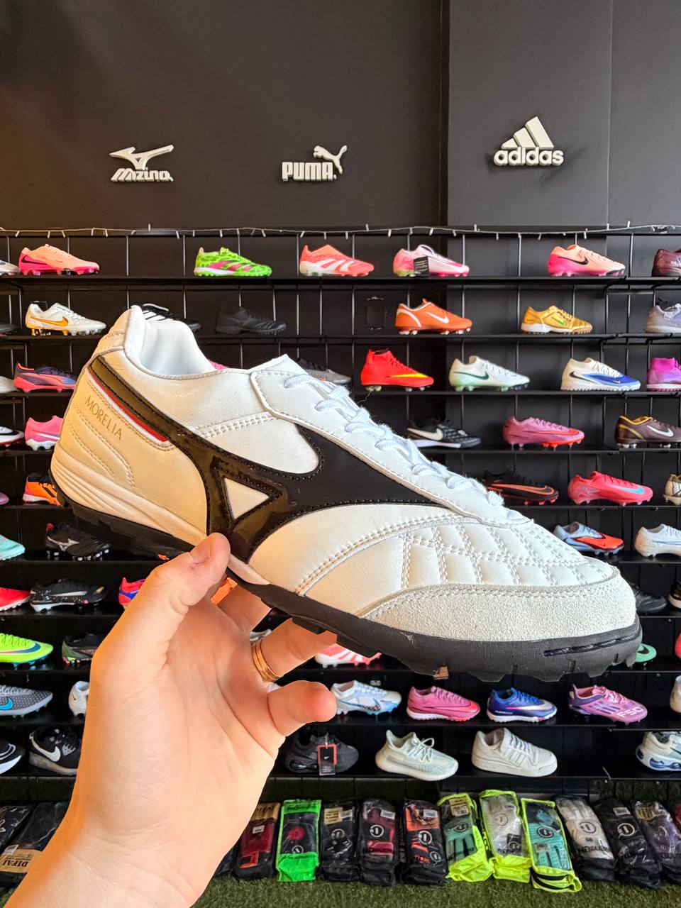 MIZUNO MORELIA TF + BRINDE (PRONTA ENTREGA)