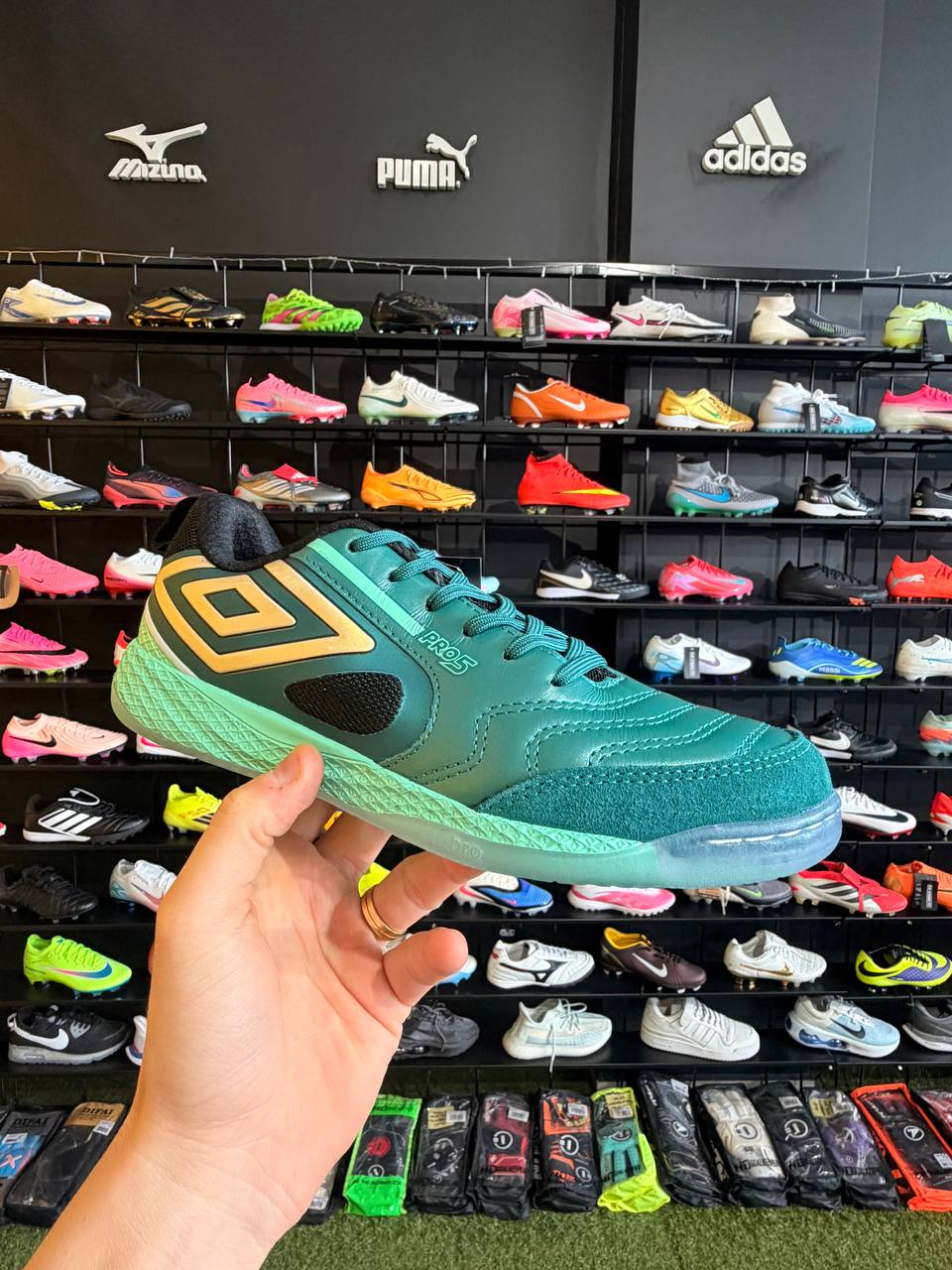 UMBRO PRO 5 BUMP (IC) PRONTA ENTREGA