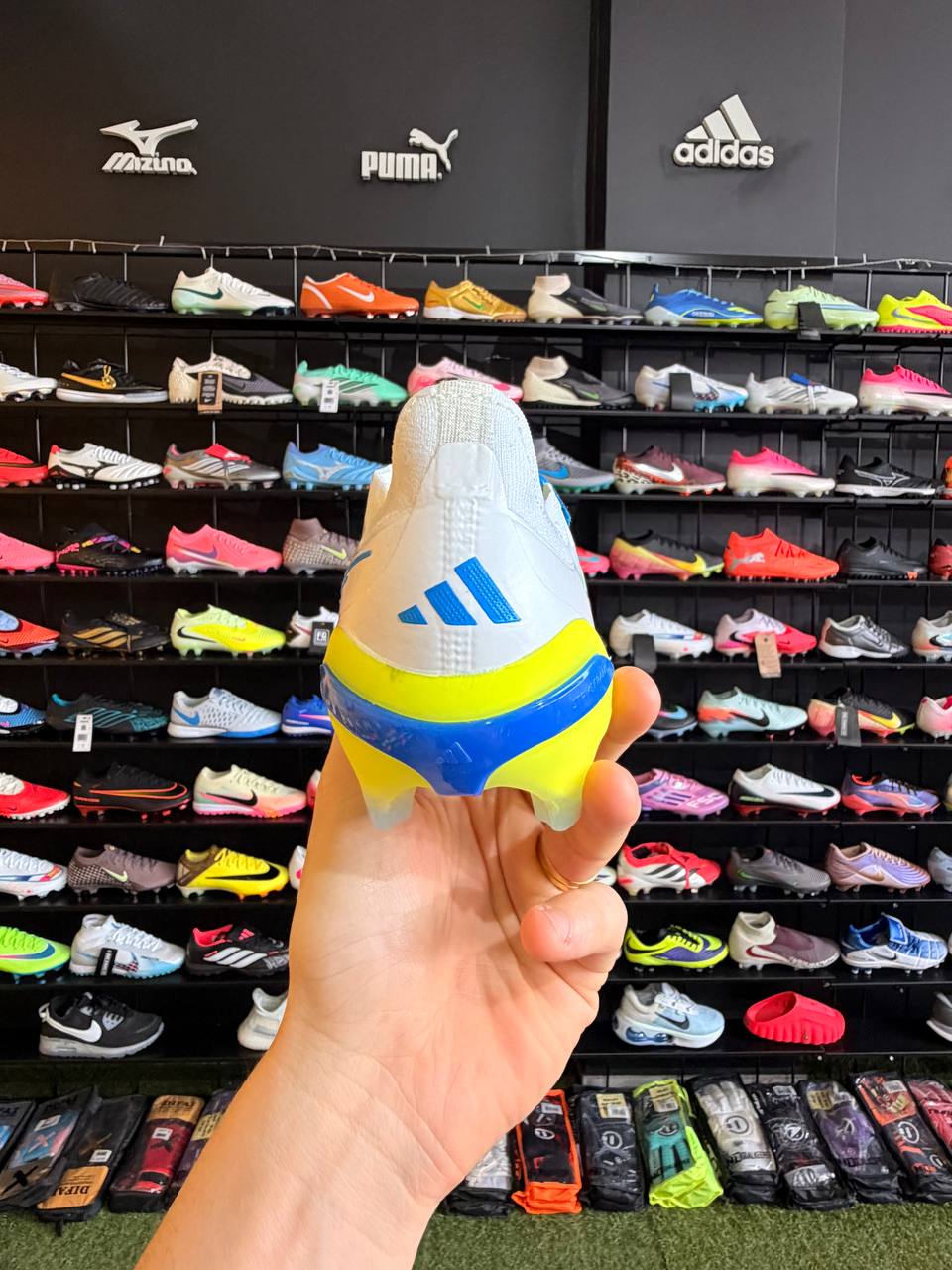 ADIDAS PREDATOR ELITE (FG) PRONTA ENTREGA