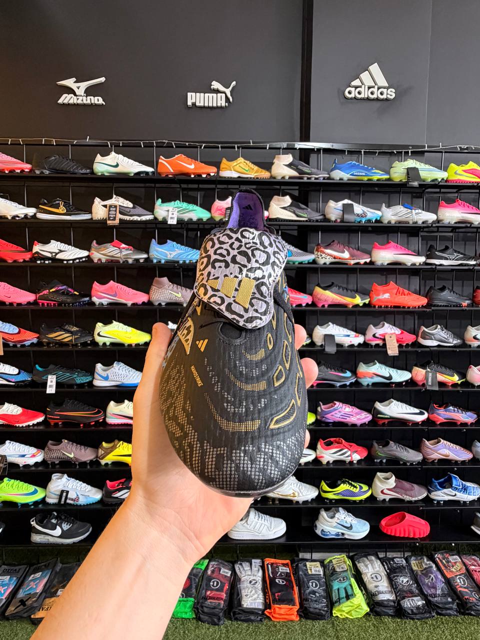 ADIDAS PREDATOR ELITE (FG) PRONTA ENTREGA
