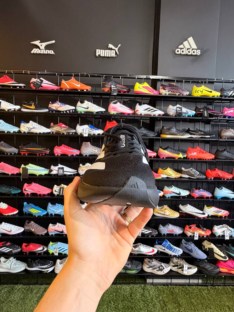 ADIDAS ADIZERO EVO SL